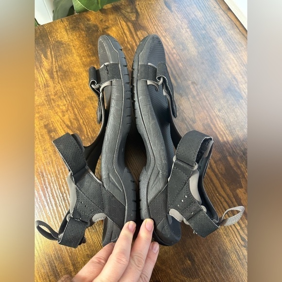 Teva Men’s Black Minam River Sandals Size 11 - Picture 9 of 9